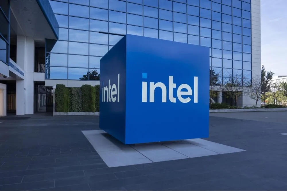 Intel Batalkan Peluncuran Chip AI Falcon Shores