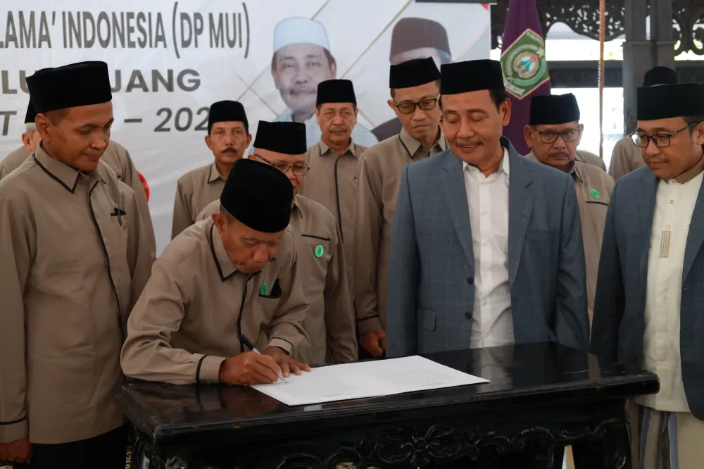 Pj. Bupati Hadiri Pengukuhan Dewan Pengurus MUI Kabupaten Lumajang Periode 2024-2029