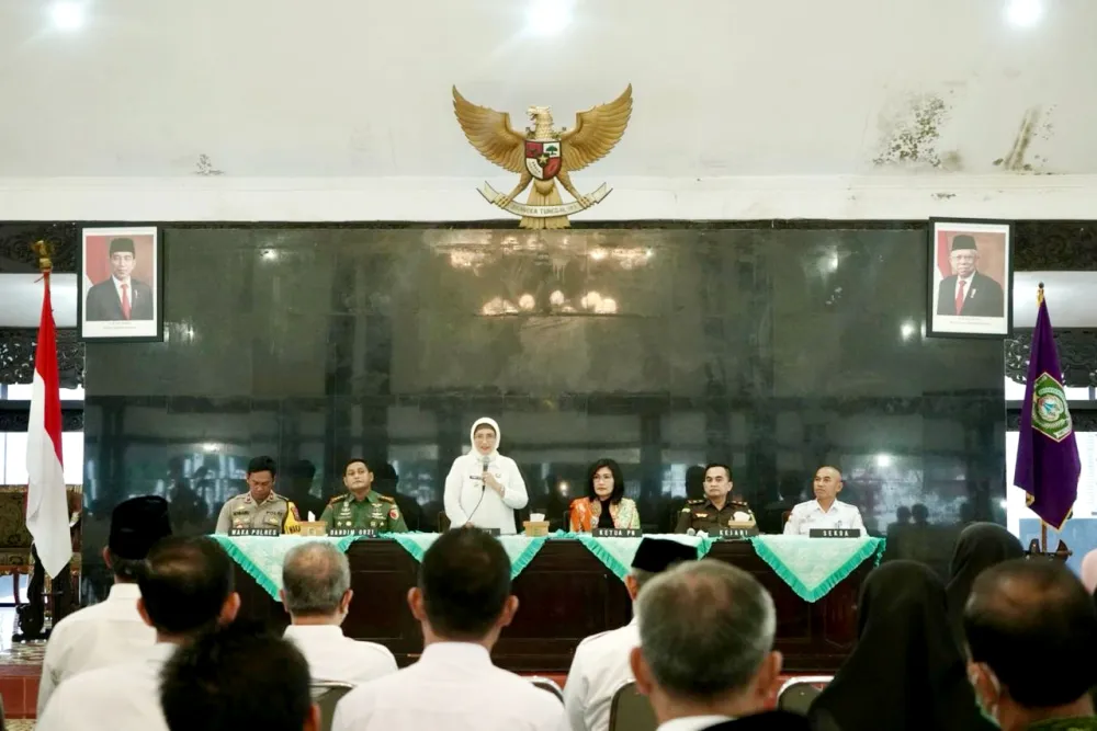 Pj. Bupati Lumajang Minta Aparatur Terlibat Aktif untuk Menjaga Stabilitas Politik