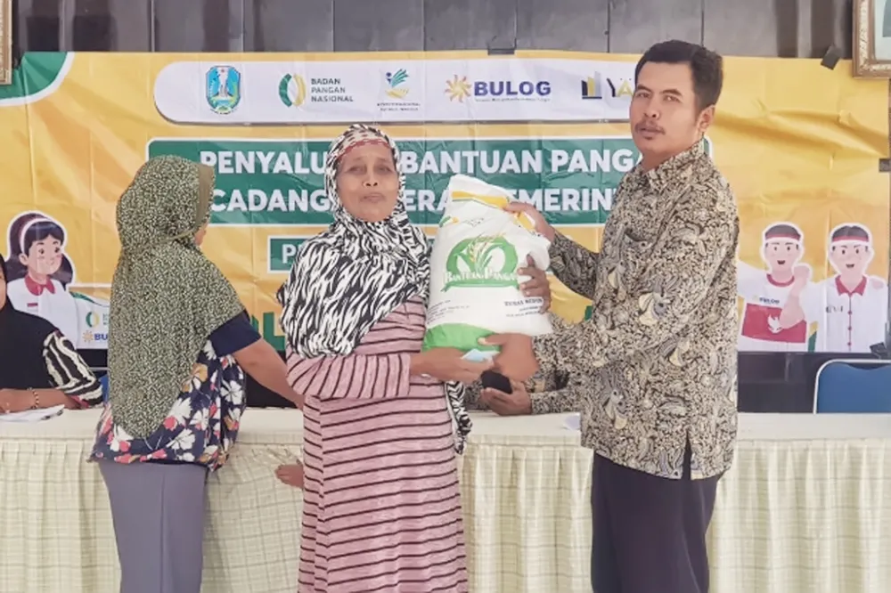 Penyaluran Bantuan Cadangan Pangan Beras di Desa Wonosari untuk Tahap Kelima Sukses Terselenggara