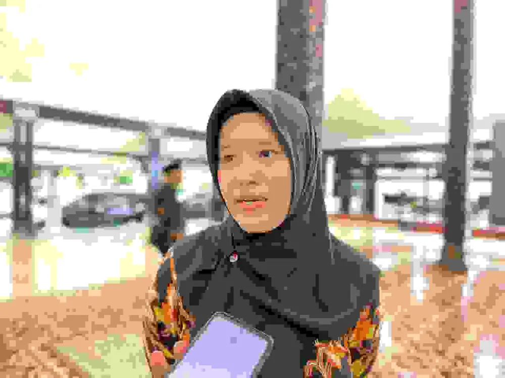 - Penindakan terhadap Produk Ilegal Ancam Anggaran Daerah
- Ribuan Kemasan Ilegal Disita, Dana Pembangunan Terancam
- Dampak Perdagangan Ilegal terhadap Pembiayaan Proyek Daerah
- Tekanan pada Anggaran Lokal Akibat Penegakan Produk Ilegal
- Upaya Penertiban Produk Ilegal Gambarkan Risiko bagi Dana Pembangunan