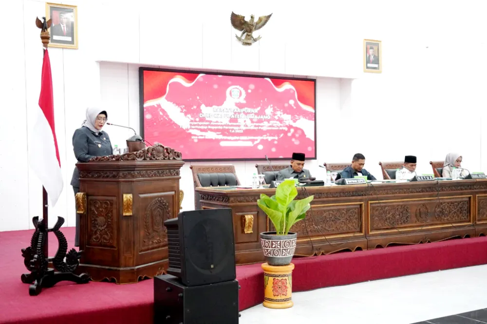 Pj. Bupati Lumajang Intensifkan Penertiban Truk Pasir yang Melanggar Jam Operasional