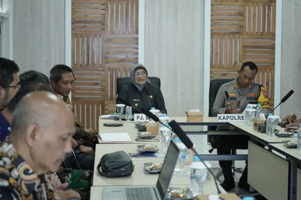 High Level Meeting, Langkah Strategis TPID Lumajang Antisipasi Kenaikan Harga Bahan Pokok Jelang Ramadan