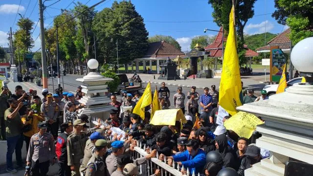 Honor Guru Non NIP Lumajang Tak Jelas Akan Diberikan Atau Ambyar