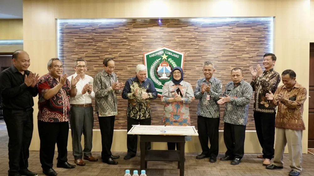 Gereja dan Masjid Berdampingan di Lumajang sebagai Cermin Harmoni Beragama