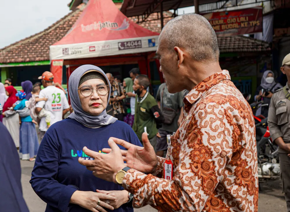 Stok Sembako Aman, Pj. Bupati Lumajang Ajak Masyarakat untuk Berbelanja dengan Bijak di Bulan Ramadan