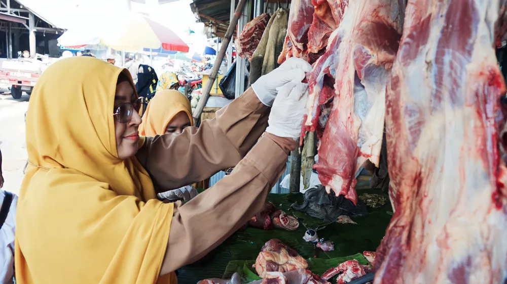 Tak Hanya Ketersediaan, Pemkab Lumajang Pastikan Kualitas Daging Tetap Terjaga Jelang Idulfitri