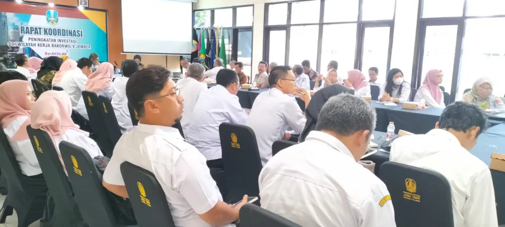 DPMPTSP KABUPATEN LUMAJANG IKUTI RAPAT KOORDINASI PENINGKATAN INVESTASI DI BAKORWIL V JEMBER