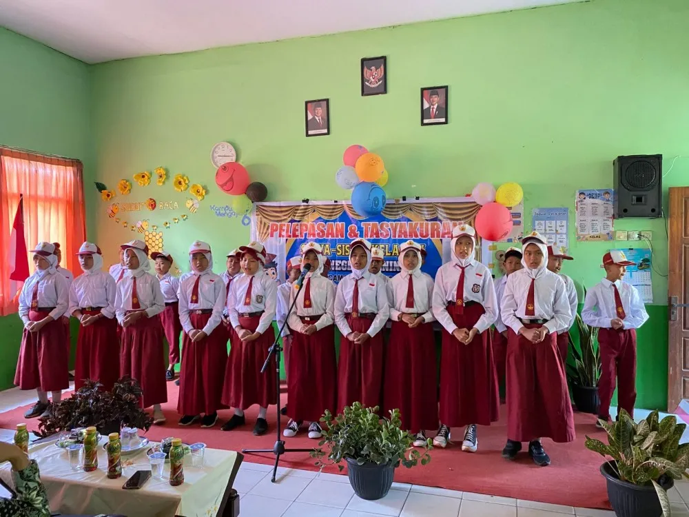 SDN Meninjo 01 Gelar Pelepasan 25 Siswa Kelas VI dengan Penuh Haru