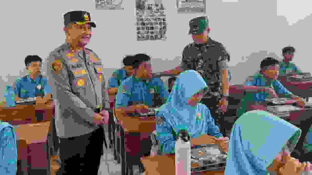Peninjauan Dapur Program Makan Bergizi Gratis Dilakukan di Lumajang oleh Forkopimda