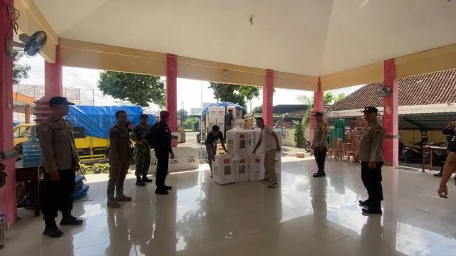 Polres Lumajang Kawal Ketat Distribusi Pemilu 2024