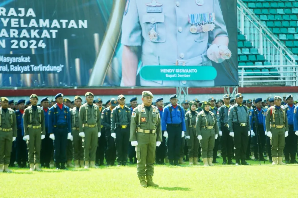 Pj. Bupati Lumajang Hadiri Perayaan HUT Satpol PP, Damkarmat, dan Satlinmas di Jawa Timur