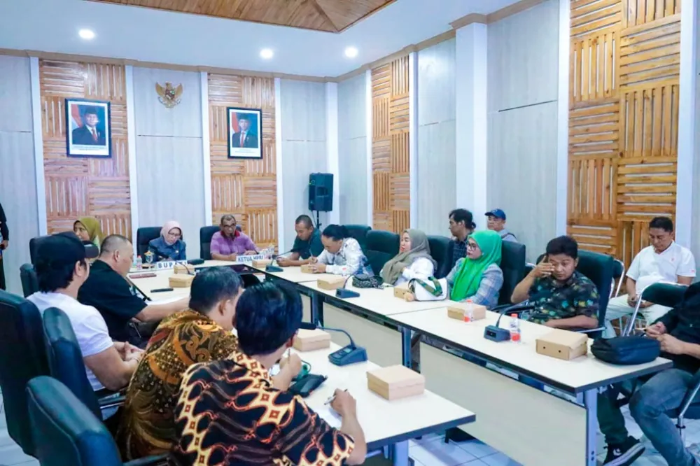 Sinergi Bijak di Balik Pasir: Ketika Tambang Menjadi Mitra Pembangunan