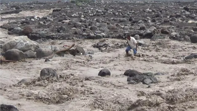 Aliran Sungai Semeru Lumajang Sering Banjir Lahar Dingin