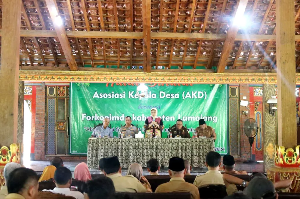 Pj. Bupati Lumajang Dorong Solidaritas Asosiasi Kepala Desa untuk Atasi Dampak Bencana