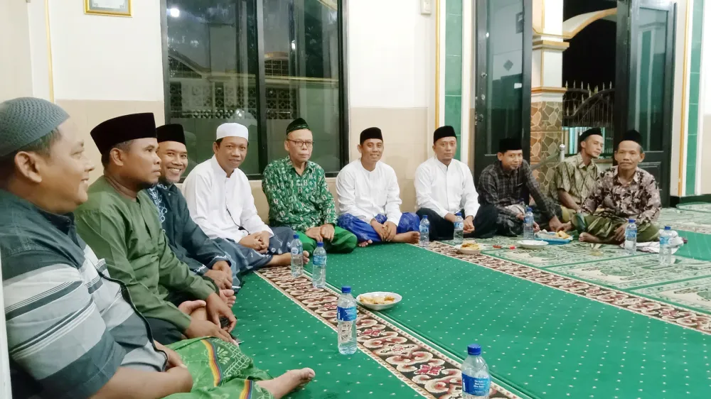 Safari Ramadan Perdana di Masjid Al-Hikmah, Kades Tukum Bangun Kedekatan antara Pemimpin dan Warga