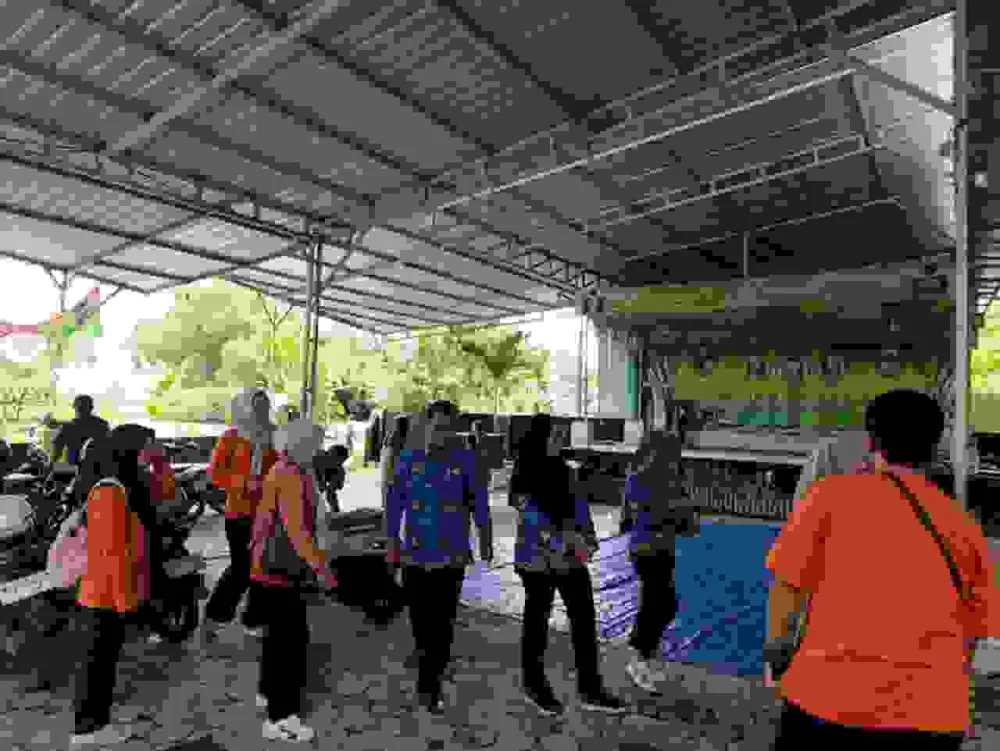 Peninjauan Kebersihan Area Wisata Religi