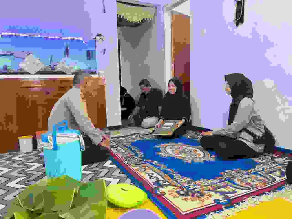 Penyerahan Santunan Disertai Tangisan Haru