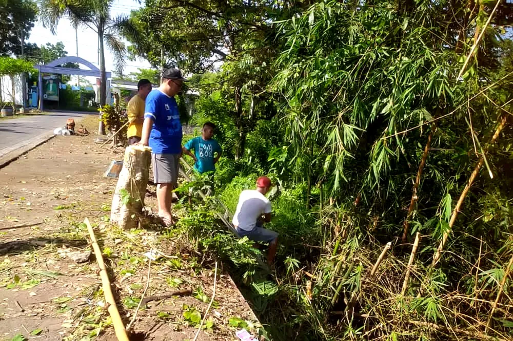 Masyarakat RT 025 RW 008 Dusun Krajan Desa Tukum Guyup Rukun Membangun Lingkungan Berkualitas