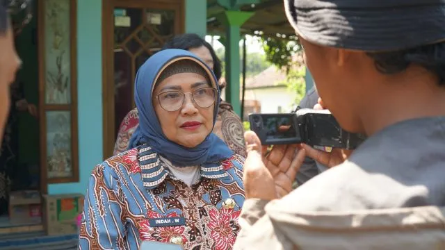 Pj. Bupati Lumajang Takziah ke Rumah PTPS Desa Sawaran Kulon