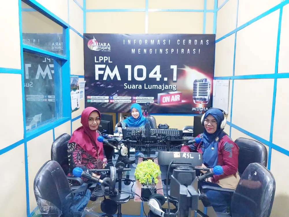 Komunikasi Edukatif di LPPL Radio Suara Lumajang, Dinas Kesehatan P2KB Persiapkan Suksesnya Hari Gizi Nasional