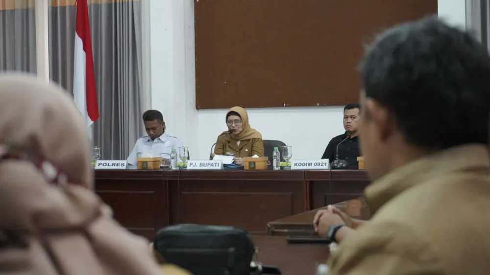 Pj. Bupati Lumajang Pimpin Rapat Koordinasi Penerapan Opsen Pajak MBLB di Kabupaten Lumajang