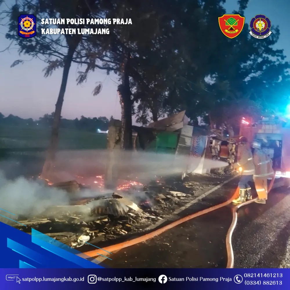 Penanganan Kebakaran Warung Makan di Jalan Jurusan Pasirian Desa labruk kidul kecamatan Sumbersuko